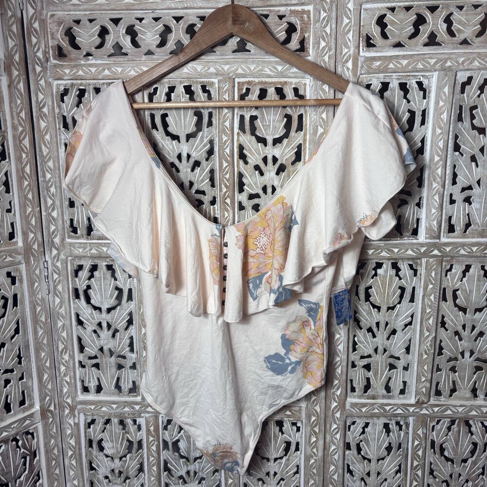 Free People Women's Matilda Floral Printed Ruffle V-Neck Bodysuit Tea Combo L